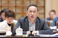 AI素养教育纳入教学全过程