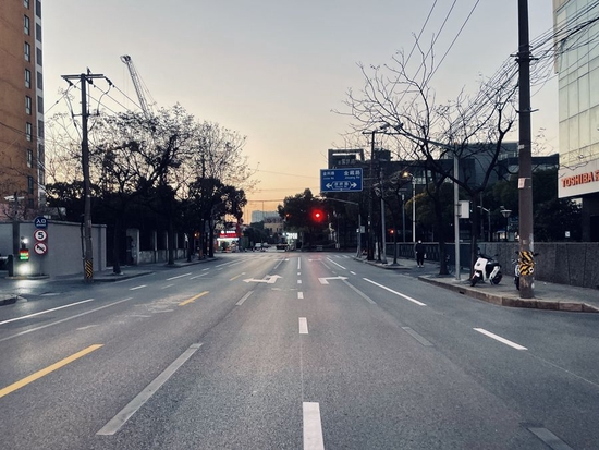 12月24日，开考那天的马路。