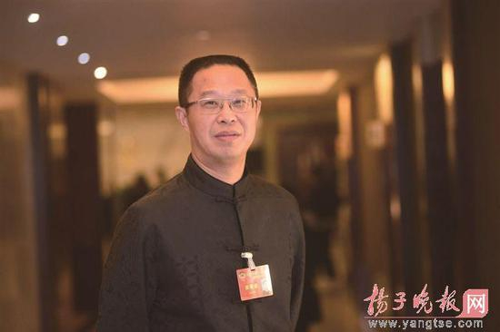 省政协委员、南京一中校长尤小平。 新华报业视觉中心记者 余萍 摄