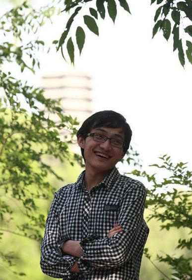 他考入北大是个奇迹，后来的人生更是开挂。