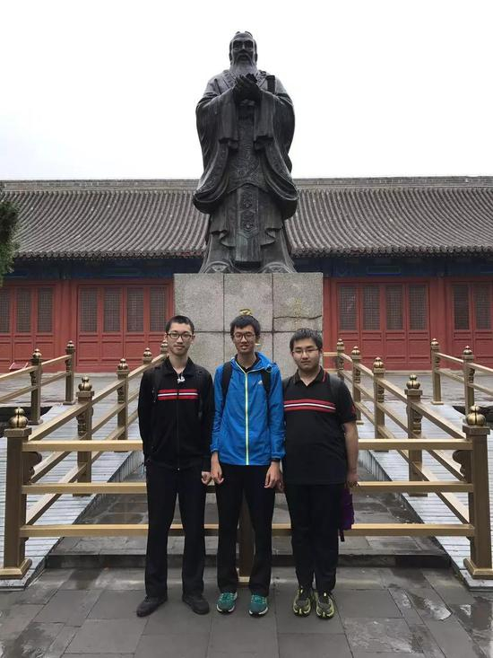 左起：李子恒 汤博文 王靖涵