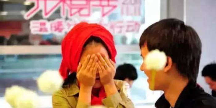 中国大陆男女比例揭晓 高单身率专业火了