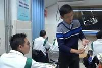 实验视频观看量超4000万 这位“宝藏老师”为啥火了