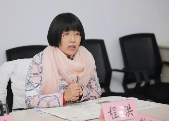 东城区安外三条小学校长 程洪