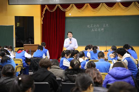文史哲联合阅读课程展示：中国近现代社会主要矛盾的演变
