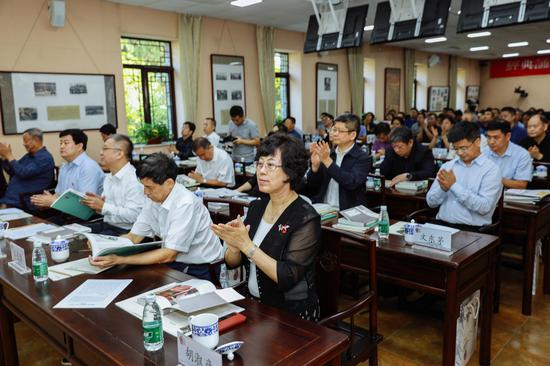 敬德书院举行“经典诵读与中华文化精神”学术研讨