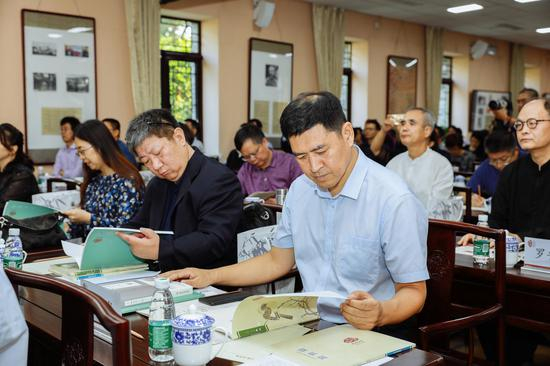 敬德书院举行“经典诵读与中华文化精神”学术研讨