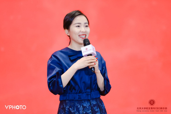 图片为和乐悠悠、《我想开个店》制片人吴姗姗