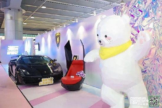 以”潮玩奇遇记“为主题的“艺术潮玩集合空间”