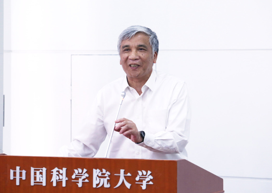 丁仲礼讲话