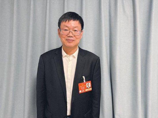 全国人大代表、中国民航大学副校长吴仁彪。　受访者供图