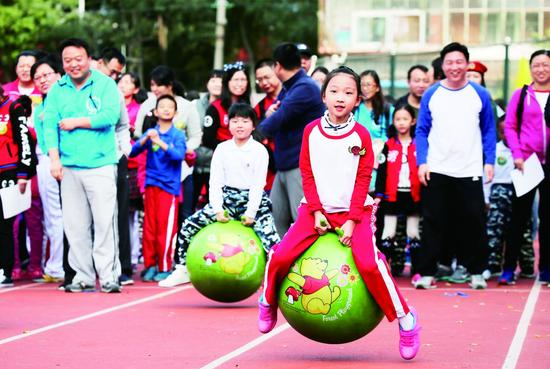 九年一贯制为学生发展提供更大空间。 摄/本报记者 云凯杰