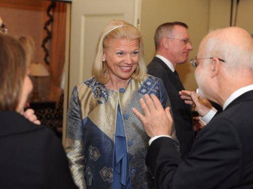 IBM CEO2015年安保及其他开支61.78万美元