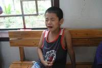 数千小学生听演讲痛哭,是感恩教育还是洗脑营销?