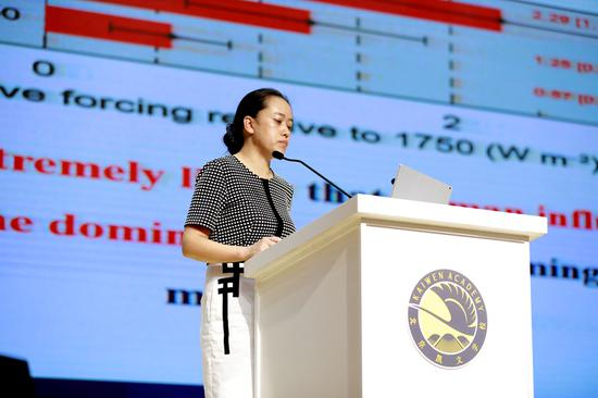中国气象局科技与气候变化司副司长高云演讲