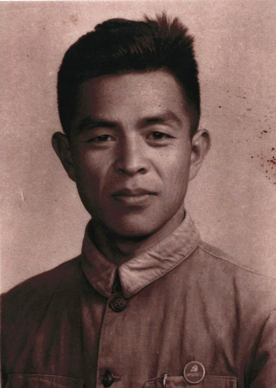 褚时健年轻时照片