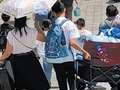 大学生打包行李搬空半个家