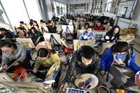 艺考生赶考5天跑3个省 有人穿颜料衣来不及换