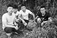 4名大学生路边发现一个“怪石头” 竟然是“恐龙蛋”