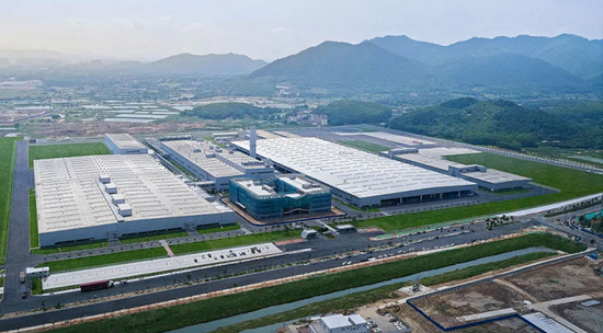 小鹏肇庆工厂，图源小鹏汽车微信公众号