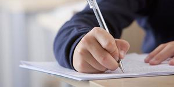 换个思维看本科学历的公厕管理员