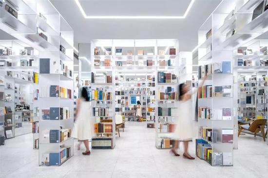 △扬州慢新华书店/图片来源：Wutopialab俞挺工作室