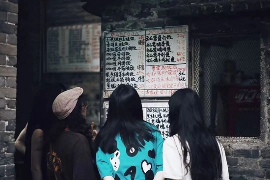  禄祖巷牛展煲仔饭&nbsp;小红书@雷好彩