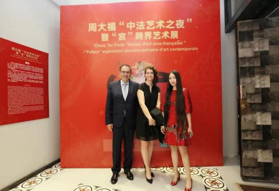 里昂大都会区主席David KIMELFELD、设计师Laetitia LE MANER 与姜英女士