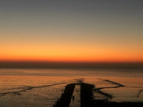  上/《鬼怪》&nbsp; &nbsp;下/小红书@流浪拼图