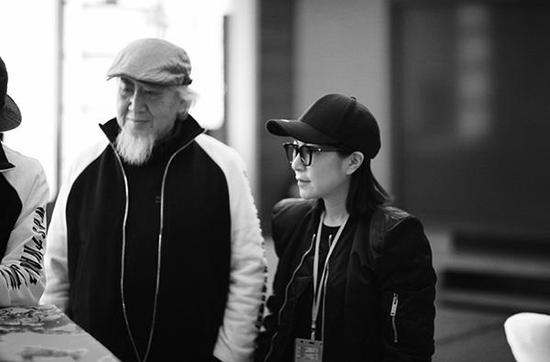 杨子与艺术家赵贵德