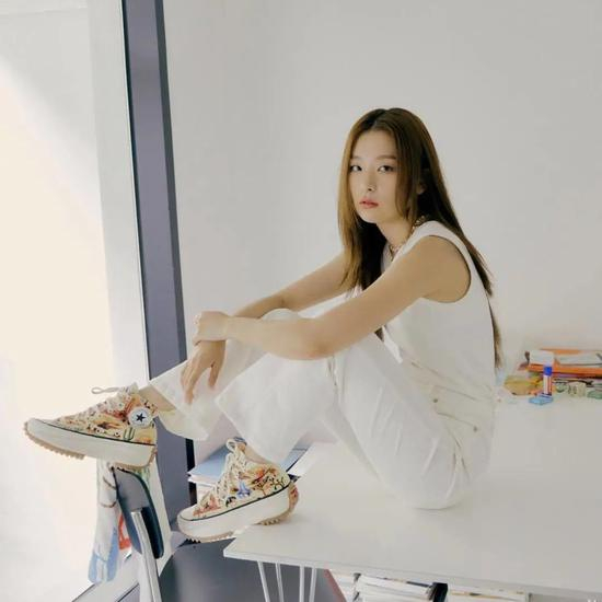 cr：微博@姜涩琪吧-SeulgiBar