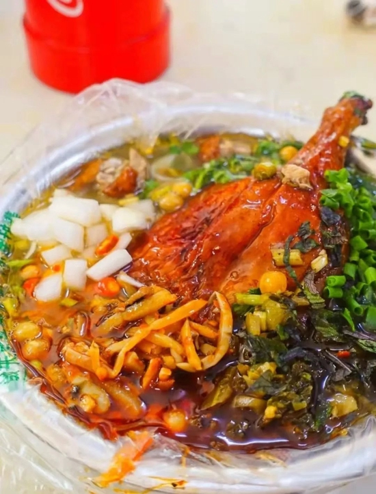 小红书@路路路遇