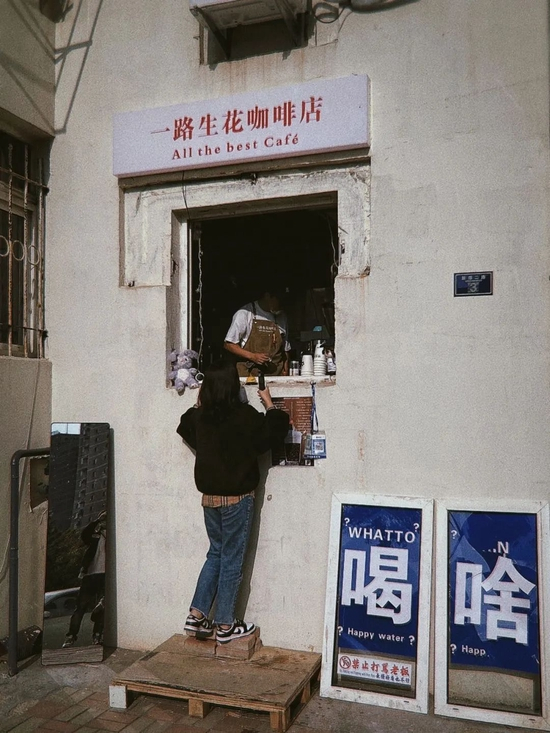  小红书@月亮我啃弯的