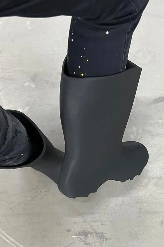 Zellerfeld 为&nbsp;YZY SZN 9 打印的靴子