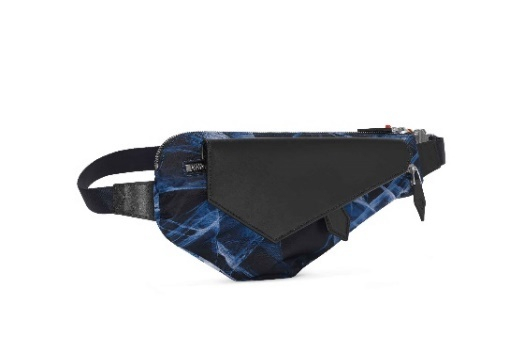 万宝龙香氛品牌大使侯明昊演绎全新大班精选系列胸包 冰川蓝特别款