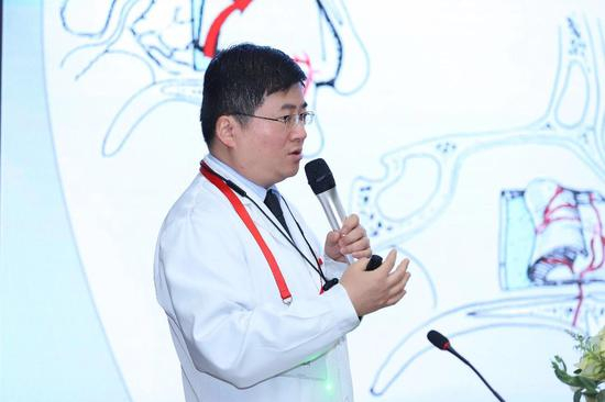 刘凯教授讲解鼻再造与鼻注射美容