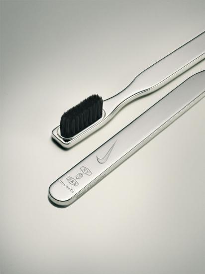 Nike x Tiffany & Co. 纯银鞋刷