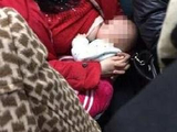 批妈妈地铁哺乳不雅当事官微致歉 宣布注销ID 