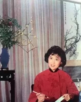 典雅端庄的大家闺秀