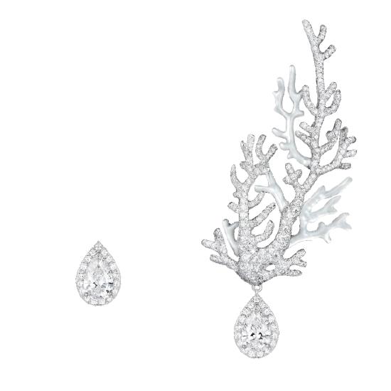 Boucheron宝诗龙Carte Blanche, Ailleurs高级珠宝系列Corail Diamant不对称耳饰