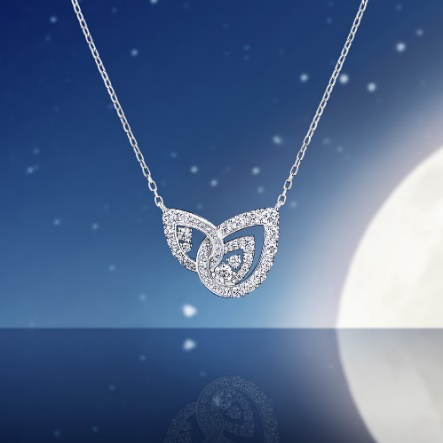 CHAUMET Joséphine约瑟芬皇后系列 比翼·和鸣项链（现时参考价：￥102，000）