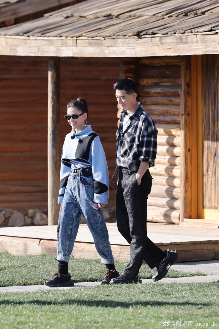 窦骁、何超莲合体上综艺