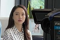 董璇新戏路透图曝光 化淡妆气场干练状态好
