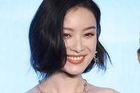 倪妮着V领黑色鱼尾礼服生图能打 胡静杜鹃优雅动人