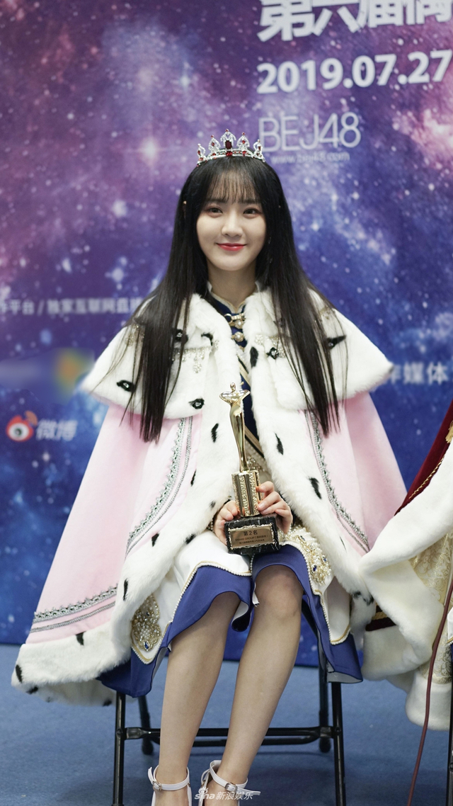 组图：独家对话SNH48总决选TOP3 李艺彤称第一不再是唯一目标