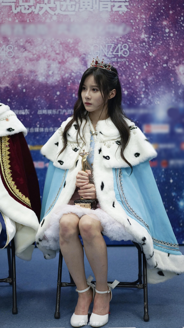 组图：独家对话SNH48总决选TOP3 李艺彤称第一不再是唯一目标