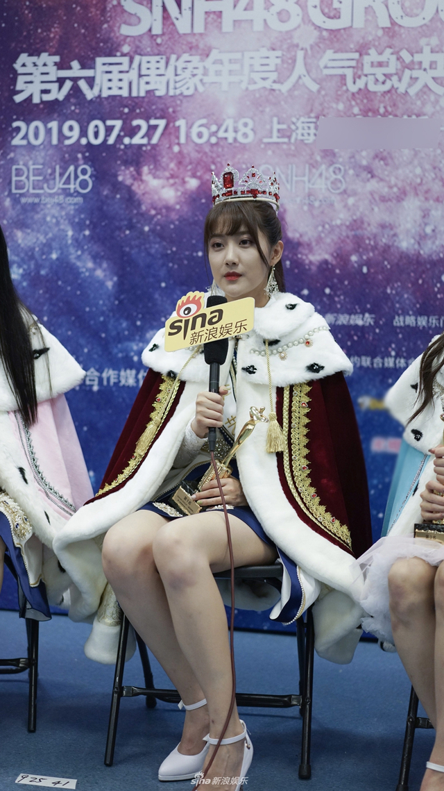 组图：独家对话SNH48总决选TOP3 李艺彤称第一不再是唯一目标