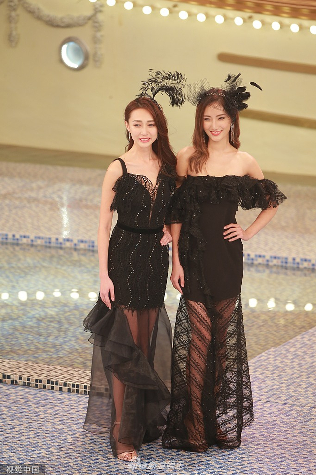 组图：2019港姐决赛黄嘉雯夺冠泪洒现场 王菲古佩玲分获亚季军