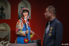 谢娜晒话剧《十三角关系》豆瓣评分 感谢粉丝支持