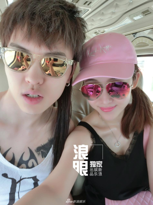 张玮和爱妻杨烨